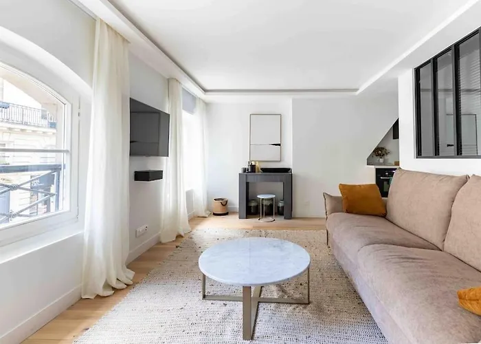 Invalides Palais Bourbon Luxueux Appartement 4P